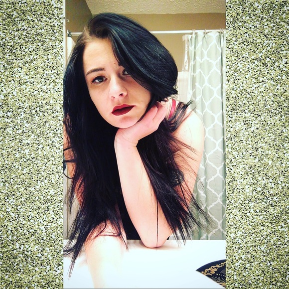 Meet your Posher, Cassidy - Picture 1 of 1